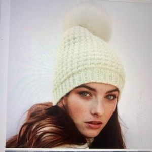 Kyi Kyi Cable Knit Fur Pompom